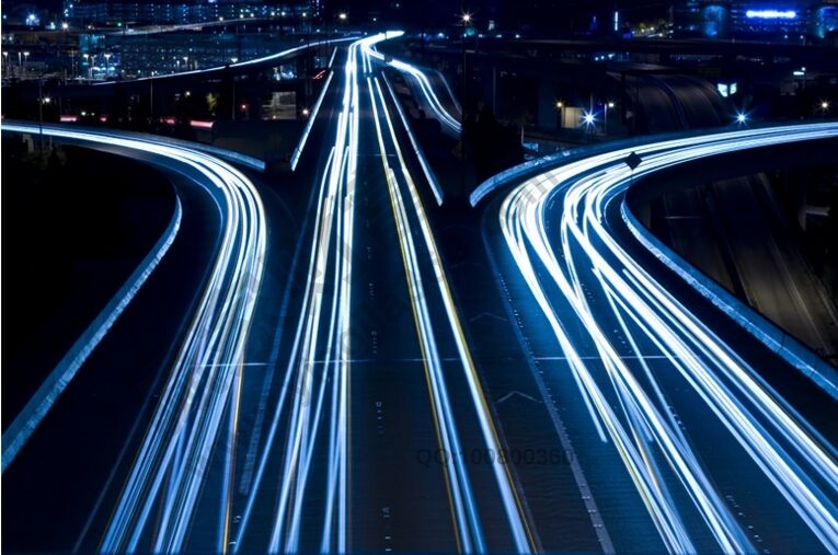 智慧路灯助力道路交通智能化建设